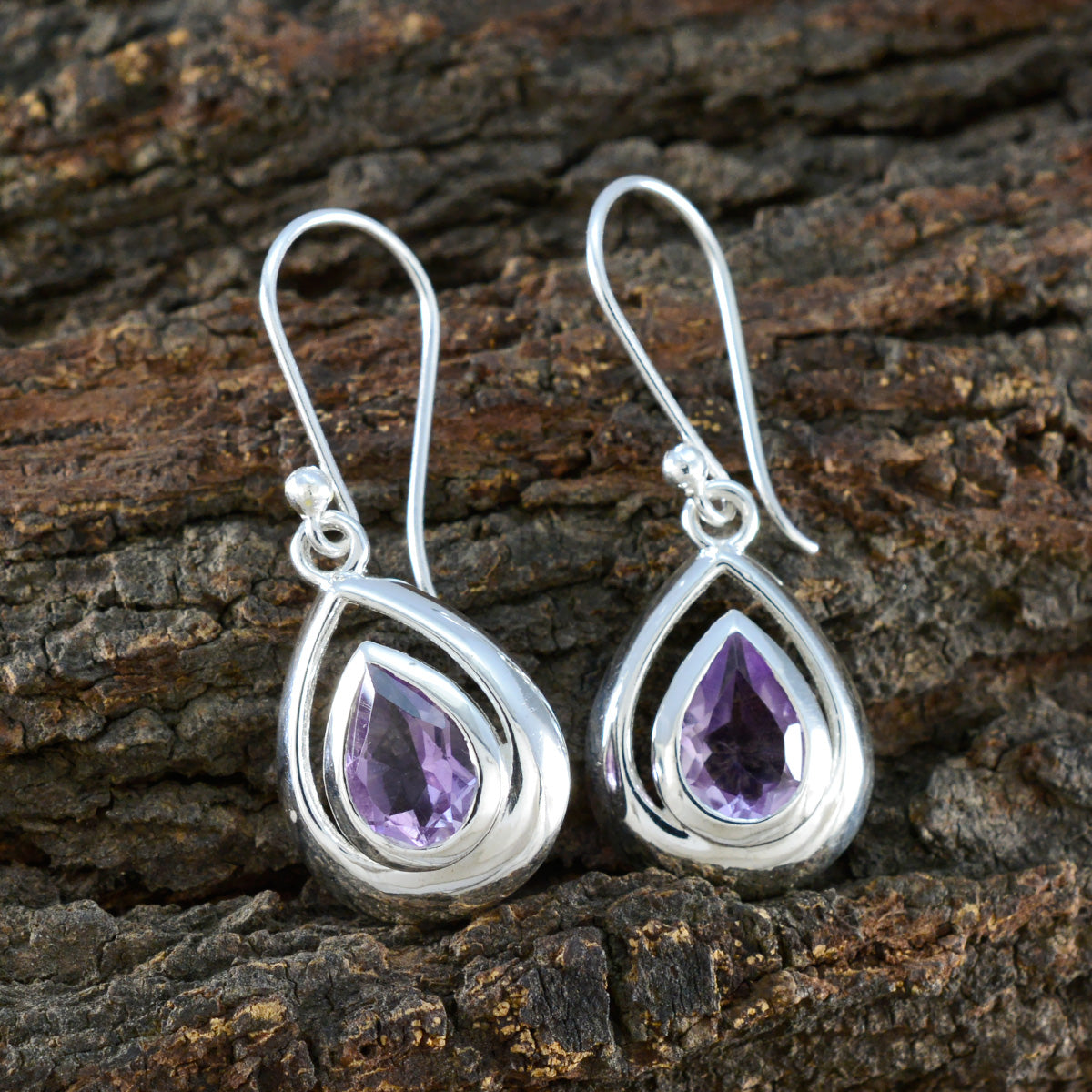 Amethyst-African-Yuna-Solitaire-Dangle-Purple-Silver-Earring