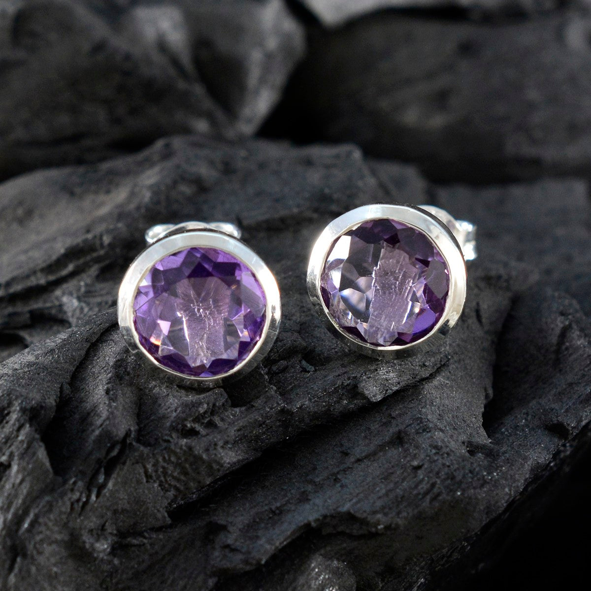 Amethyst-American-Amandaa-Solitaire-Stud-Purple-92.5-Silver-Earring