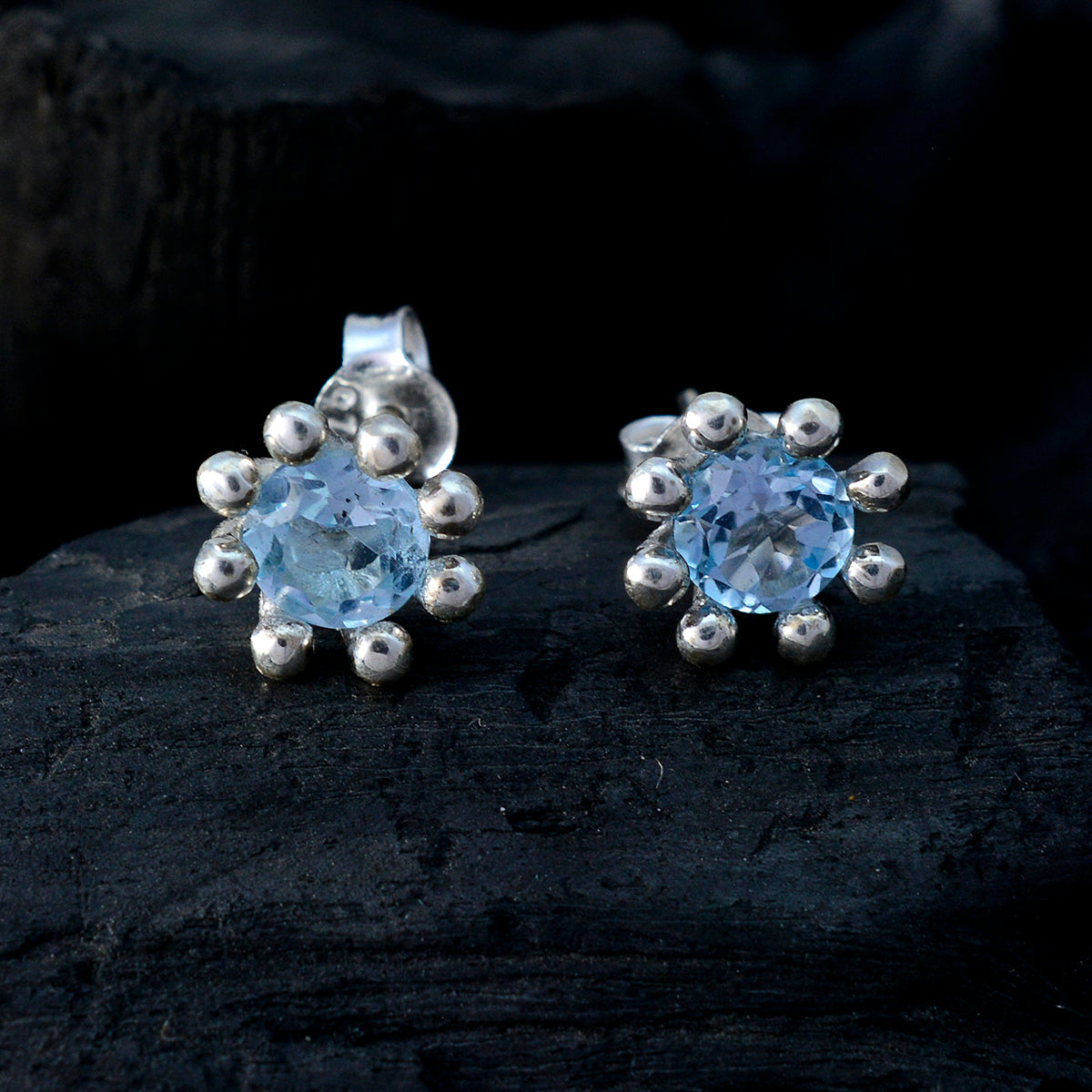 Blue-topaz-American-Elena-Solitaire-Stud-Blue-Sterling-Silver-Earring