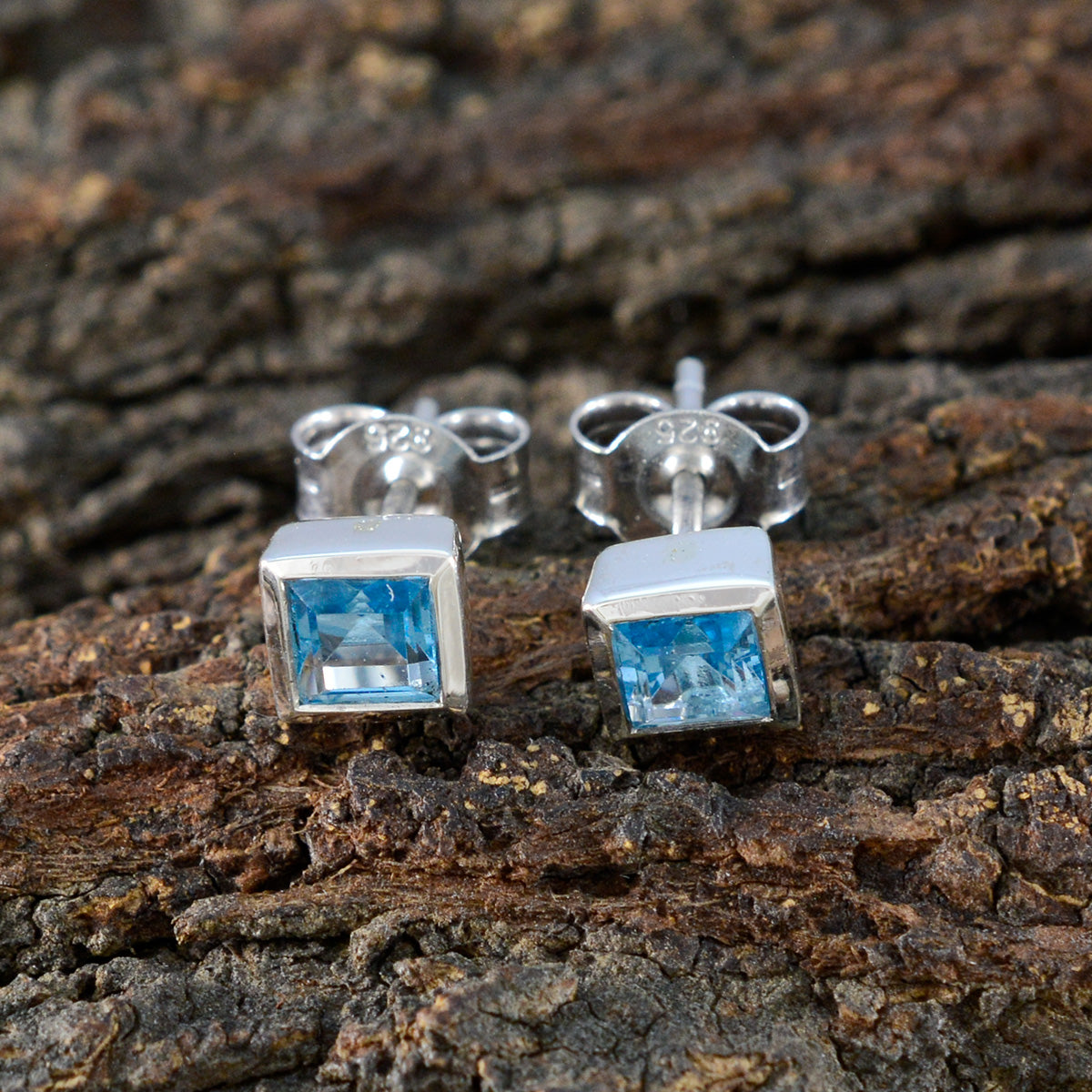 Blue-Topaz-French-Ivana-Solitaire-Stud-Blue-925-Silver-Earring