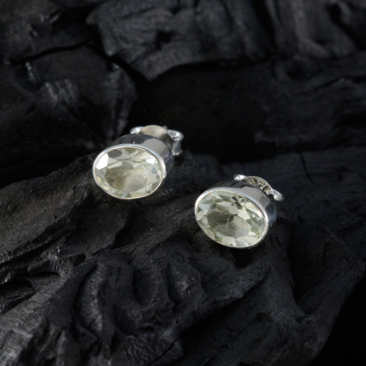 Green-Amethyst-French-Aurora-Solitaire-Stud-Green-Silver-Earring