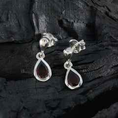 Garnet-Egyptian-Aiko-Solitaire-Stud-Red-Silver-Earring
