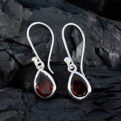 Garnet-Australian-Chen-Solitaire-Dangle-Red-Silver-Earring