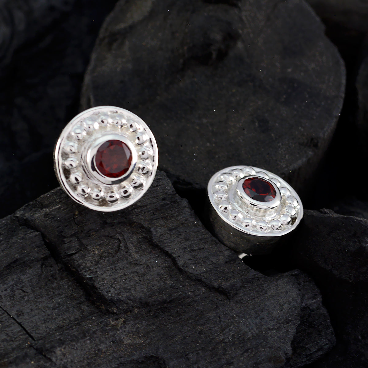Garnet-Mexican-Emi-Solitaire-Stud-Red-92.5-Silver-Earring