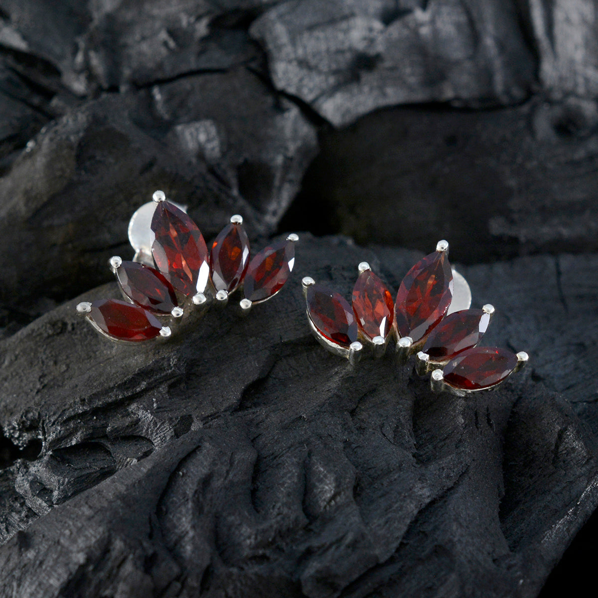 Garnet-Turkish-Mei-multiple-Stud-Red-Sterling-Silver-Earring