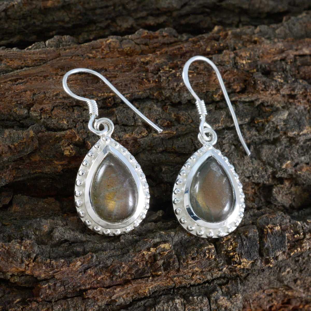 Labradorite-French-Violet-Solitaire-Dangle-Gray-Silver-Earring