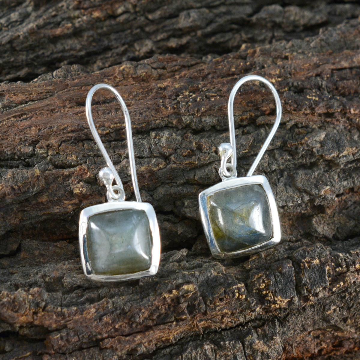 Labradorite-Japanese-Jiwoo-Solitaire-Dangle-Gray-925-Silver-Earring