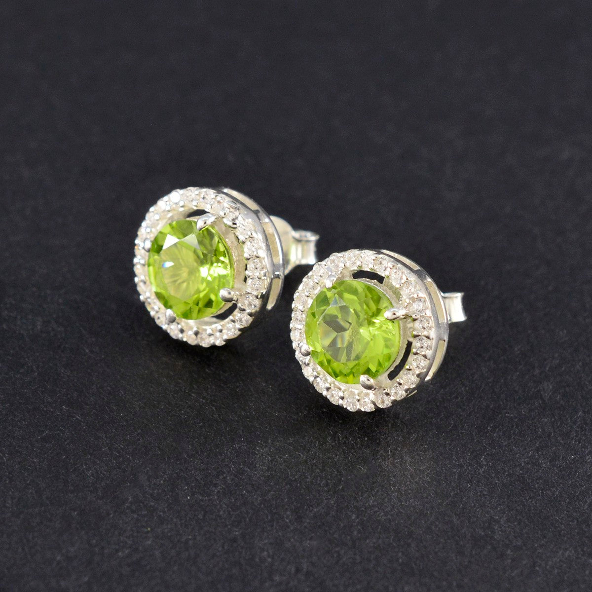 Peridot-American-Riley-Solitaire-Stud-Green-Silver-Earring