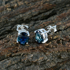 Blue-Sapphire-Egyptian-Yan-Solitaire-Stud-Blue-Silver-Earring