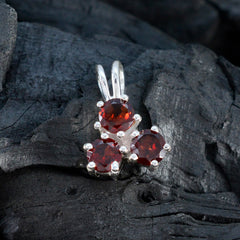 Granat Delikat Ryskt Silver Trilogi Alina Graciöst Rött Hängsmycke