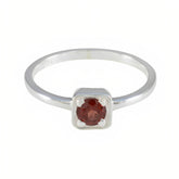Garnet Solitaire Japanese Silver Red Gemstones Delicate Glamorous Ring Jewellery