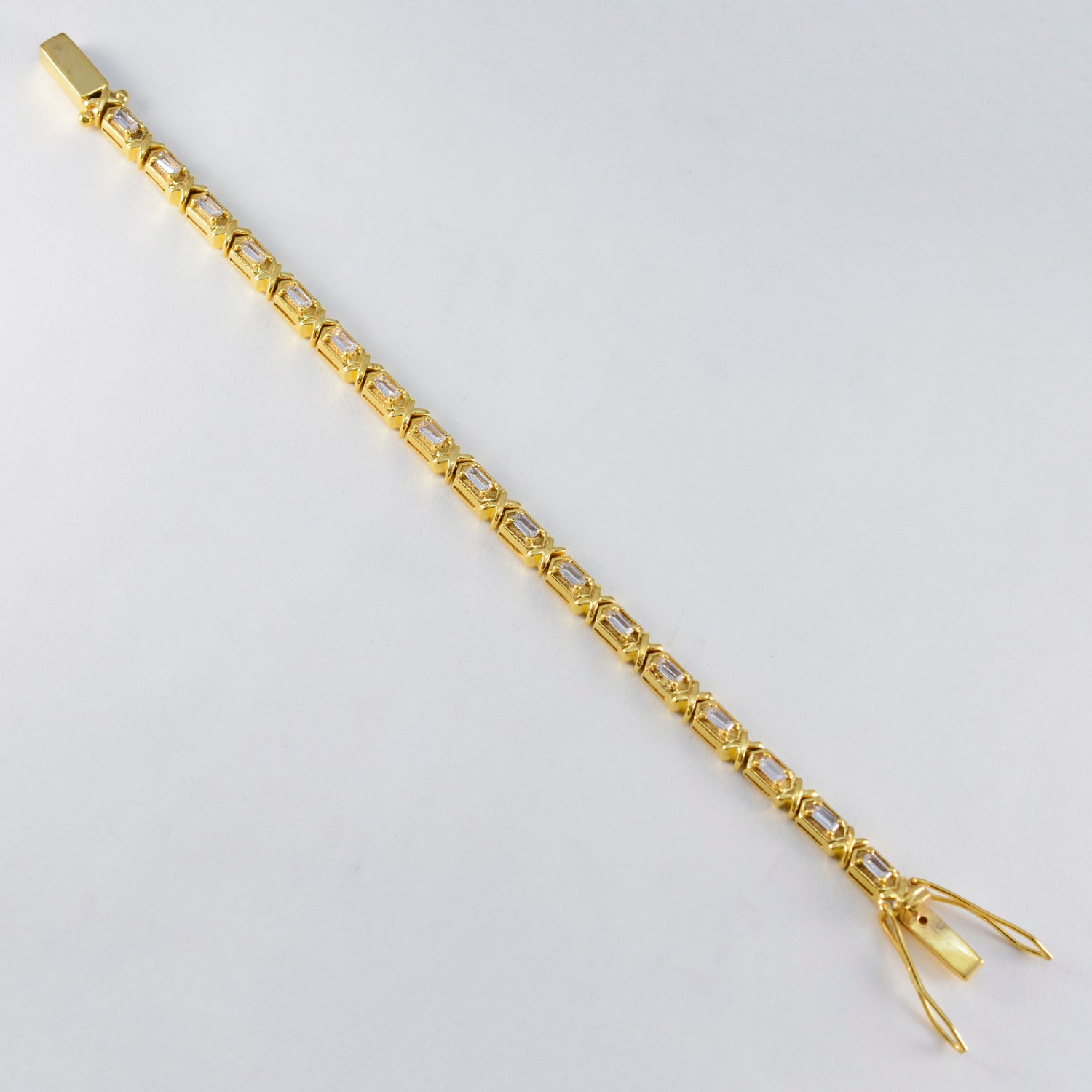 Pulsera de tenis de plata 92,5 blanca llamativa con cristales de cuarzo y diseño Afterpay Day Imagen secundaria del producto