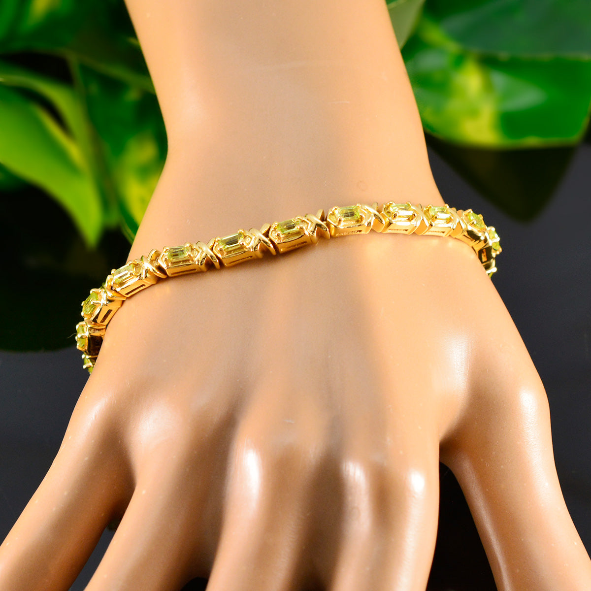 Peridot App Day Eye-catching Green 925 Silver Tennis Bracelet