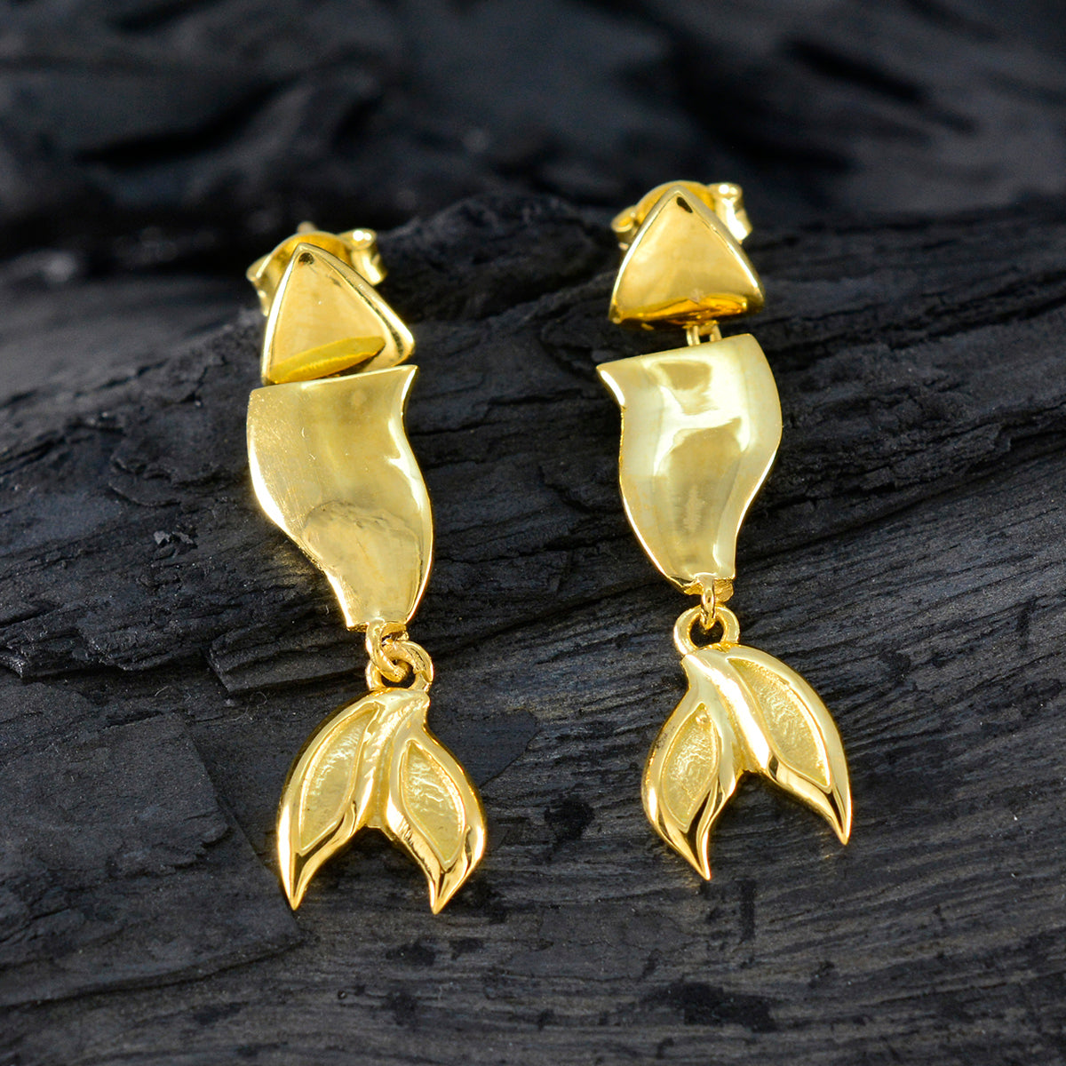 Plain-American-Amanda-multiple-Stud-Gray-Silver-Earring