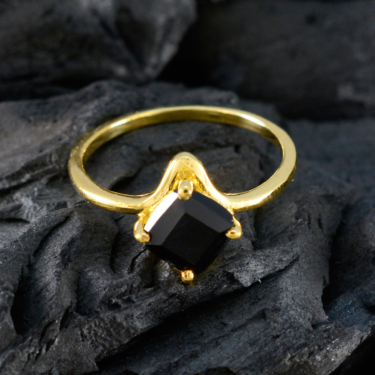 Black Onyx Solitaire Korean 92.5 Silver Black Gemstones Delicate Contemporary Ring Jewellery