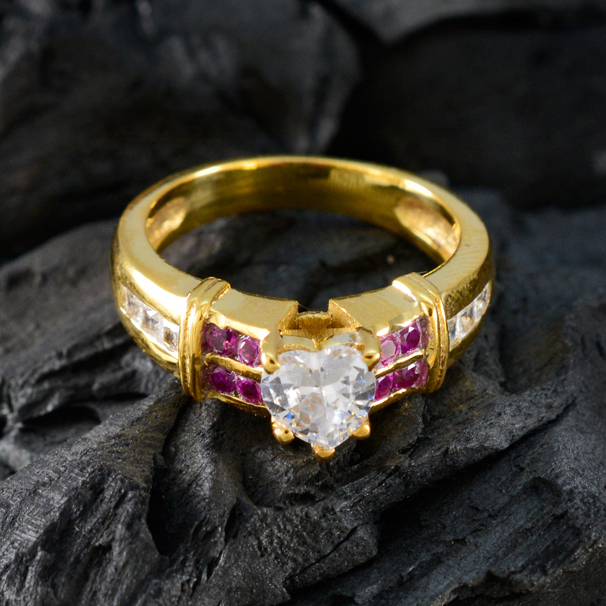 riyo affascinante anello in argento con placcatura in oro giallo rubino cz pietra a forma di cuore con montatura a punta gioielli antichi anello black friday