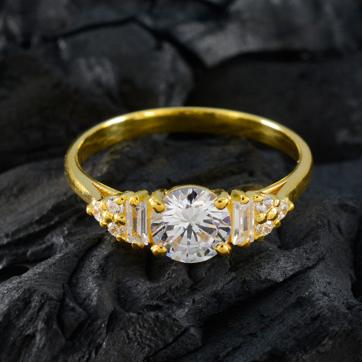 El mejor anillo de plata riyo con chapado en oro amarillo, piedra cz blanca, ajuste de punta redonda, joyería personalizada, anillo de Viernes Negro