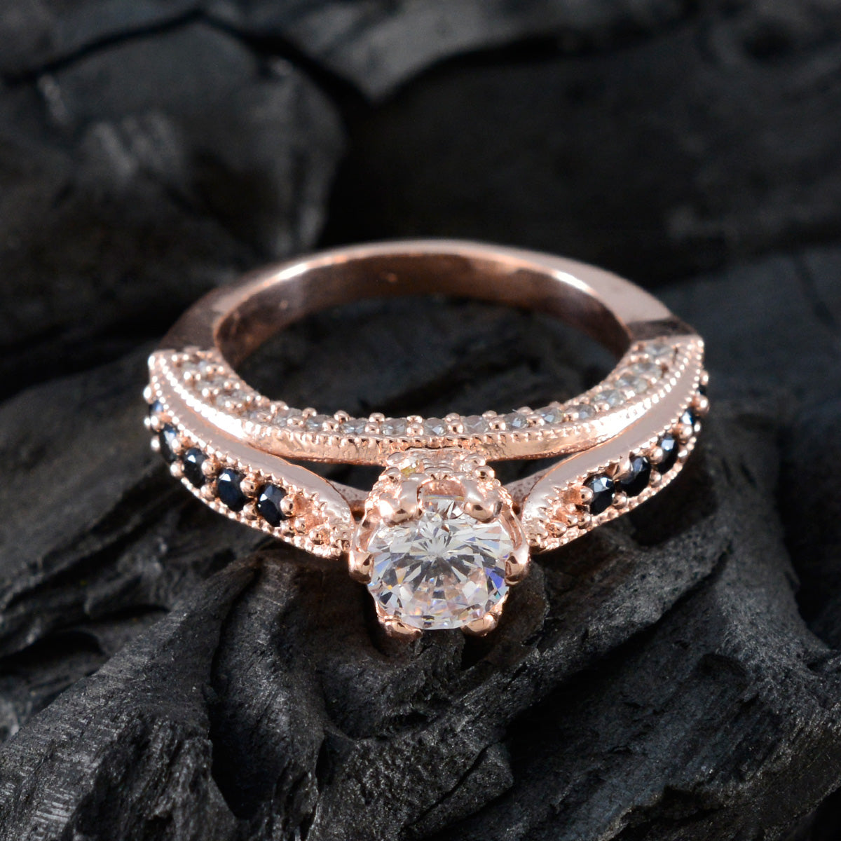 Riyo, venta al por mayor, anillo de plata con chapado en oro rosa, zafiro azul, piedra cz, forma redonda, ajuste de punta, joyería nupcial, anillo para el día de la madre