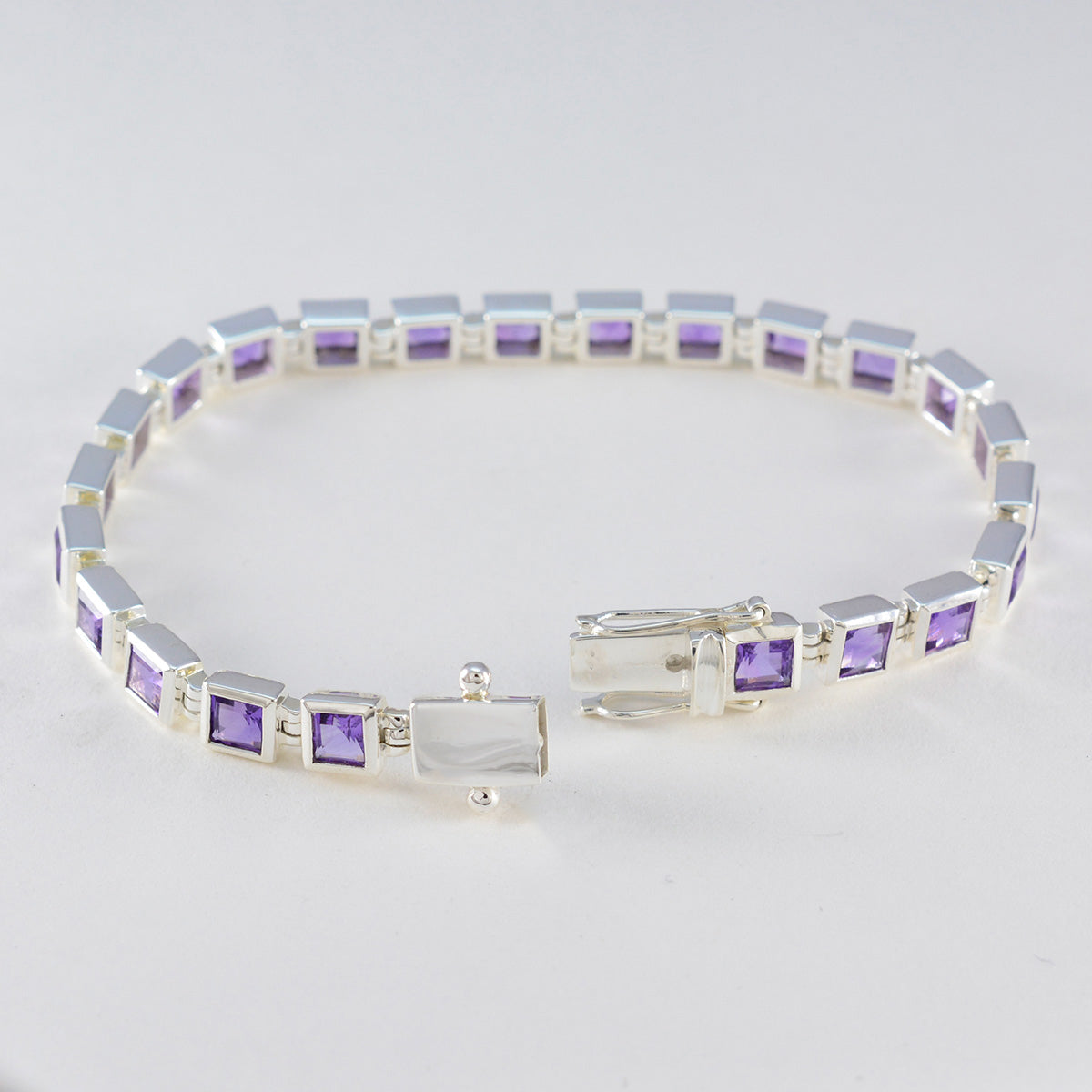 Amethyst Camera Day Classic Purple 92.5 Silver Tennis Bracelet