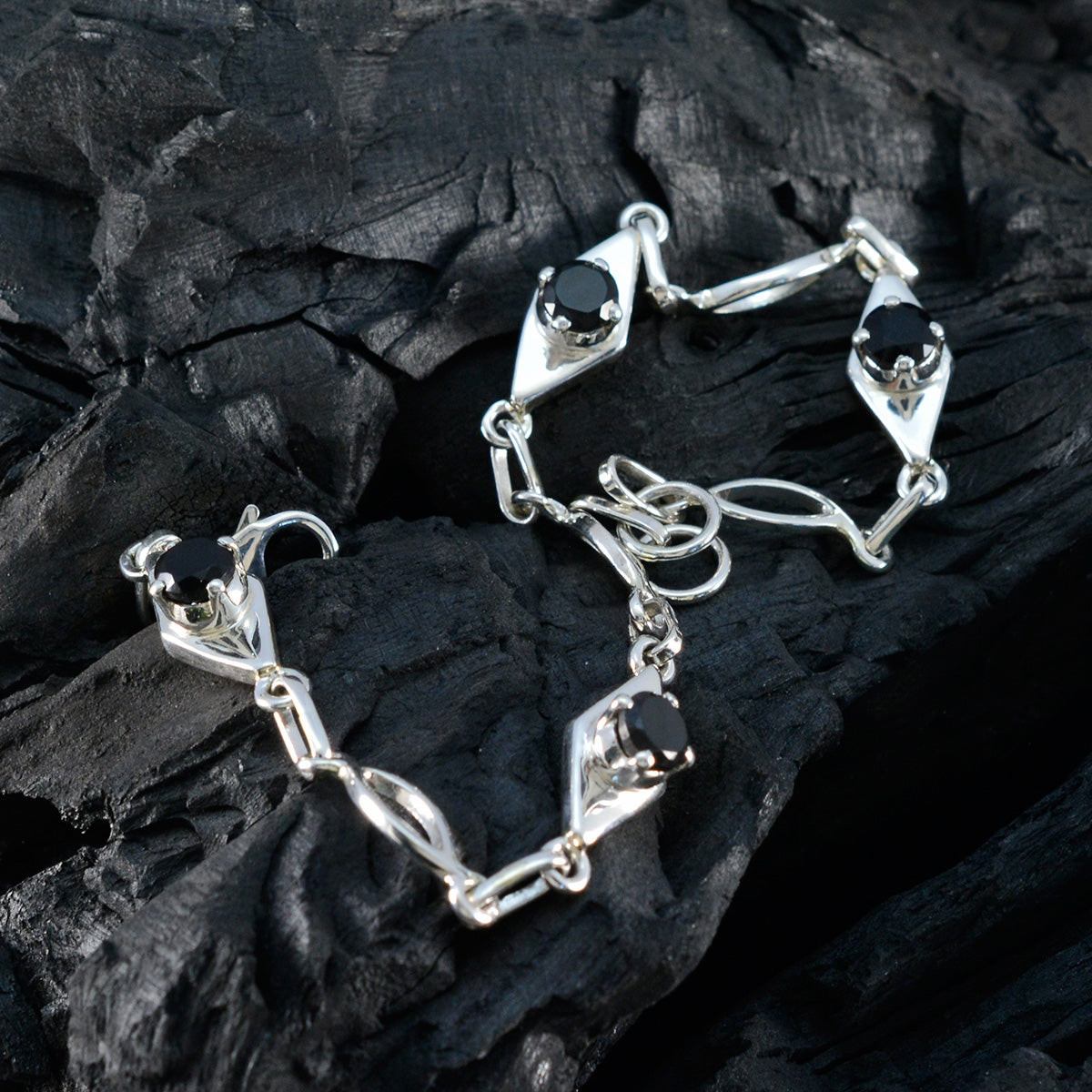 Black Onyx Coachella Featherlight Black Silver Links Bracelet