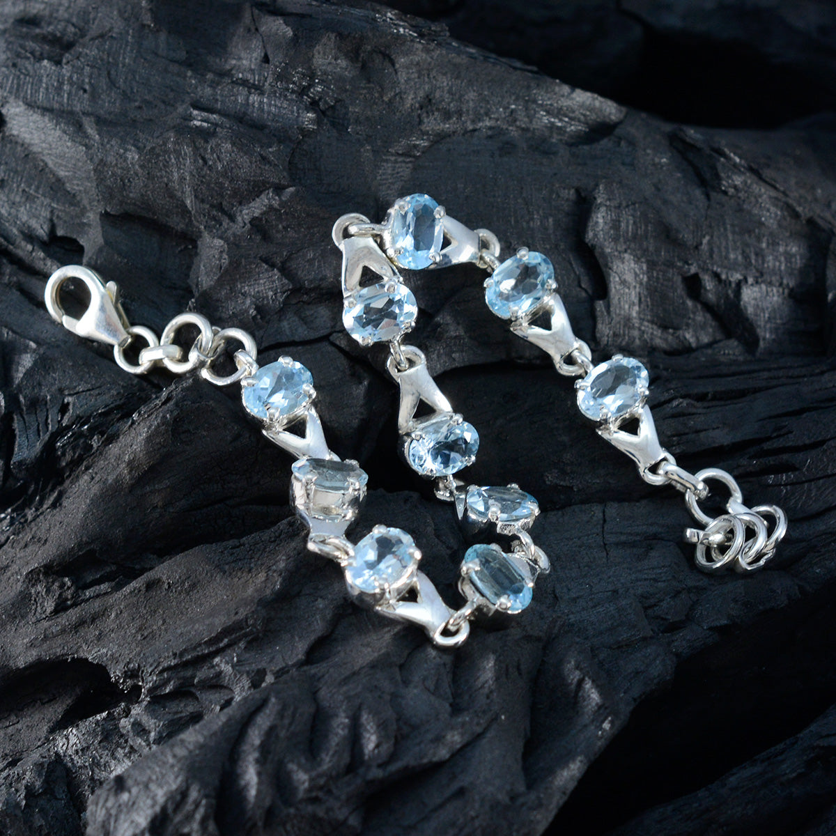 Pulsera fina de eslabones de plata de ley con topacio azul Diwali