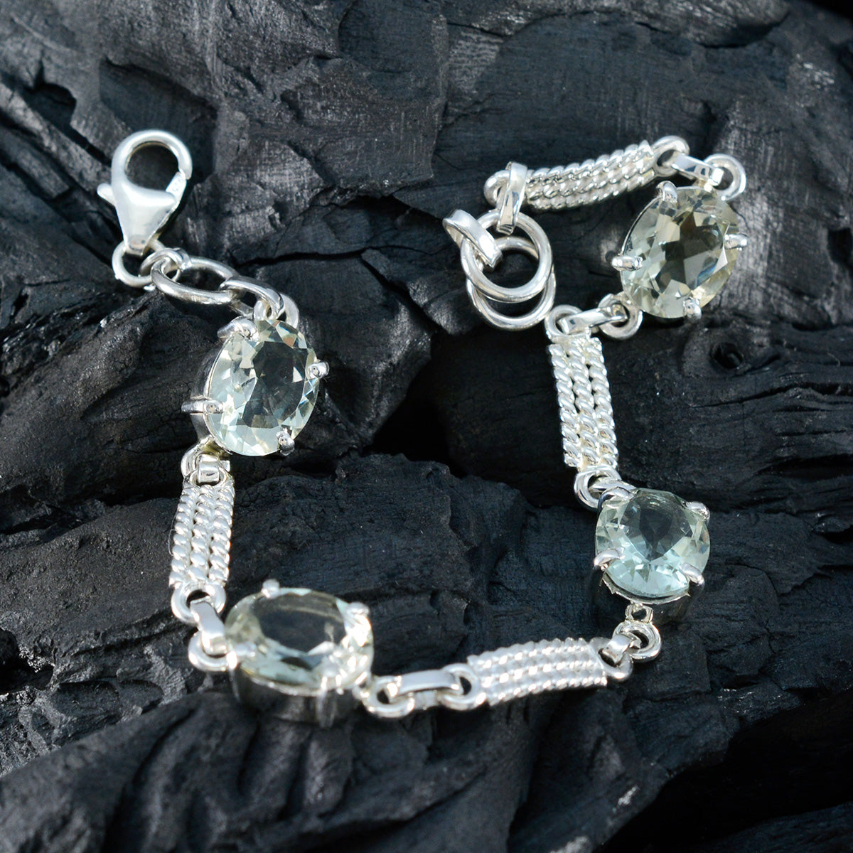 Green Amethyst Day of Yoga Slim Light Green 925 Silver Links Bracelet