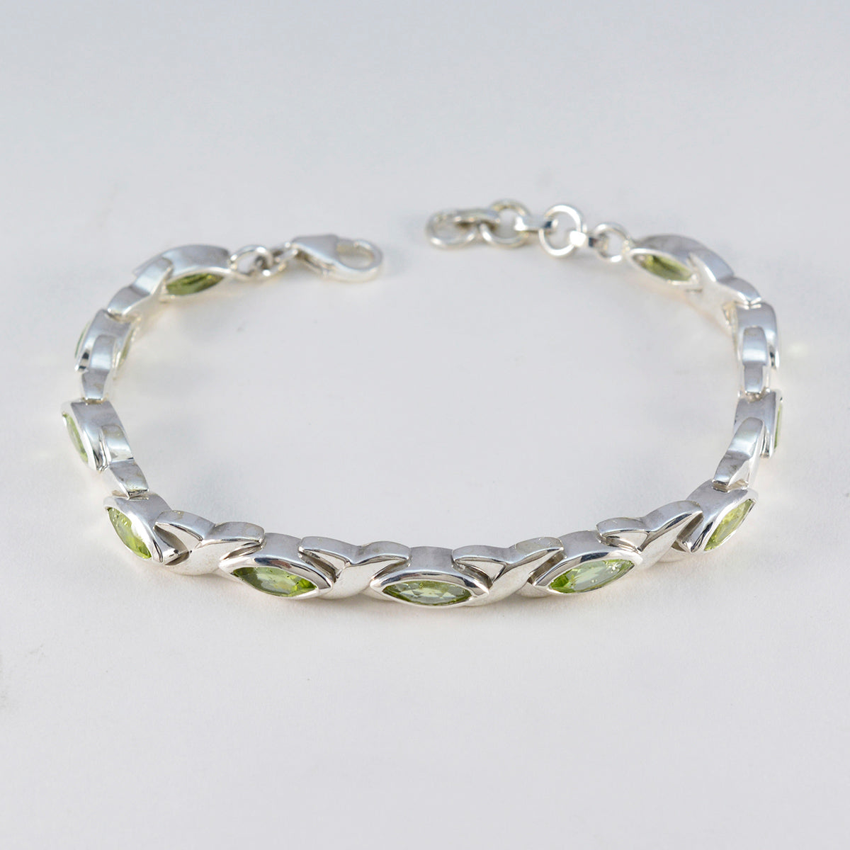 Pulsera de tenis de plata verde llamativa con peridoto Semana Blanca Imagen secundaria del producto