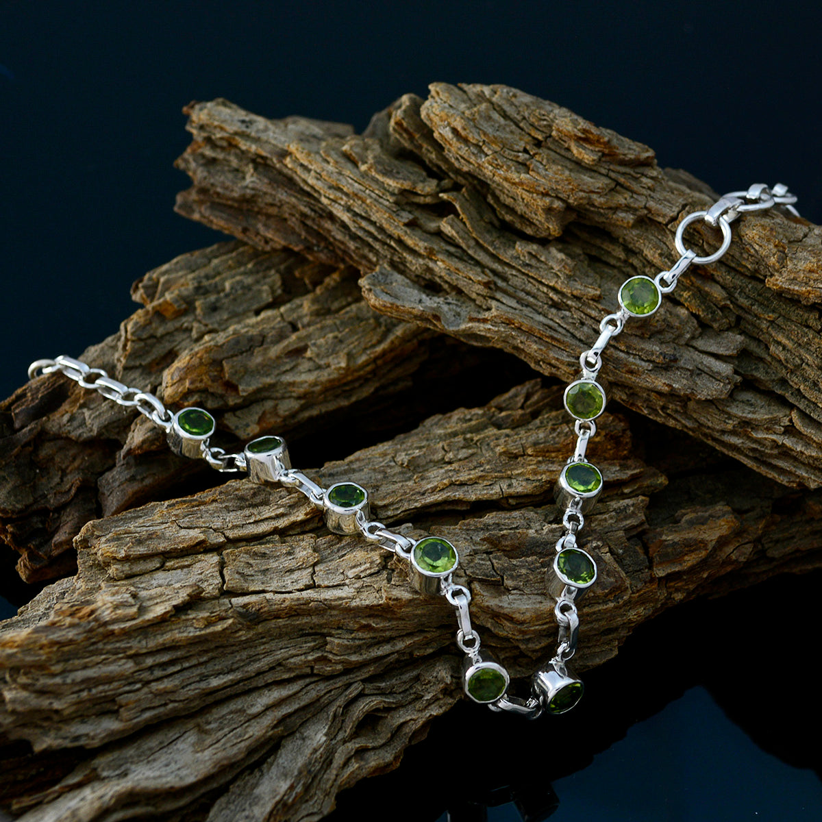 Peridot Shortest Day of the Year Elegant Green 925 Silver Links Bracelet