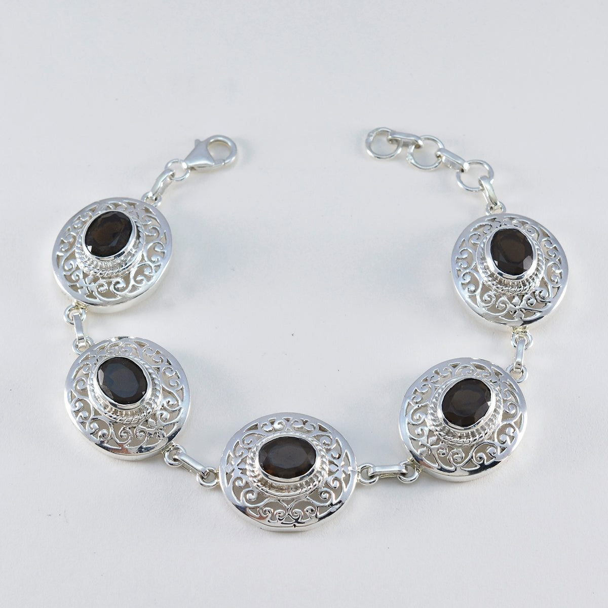 Rökkvarts Wear Red Day Iögonfallande brunt 925 silverlänkararmband Sekundär produktbild