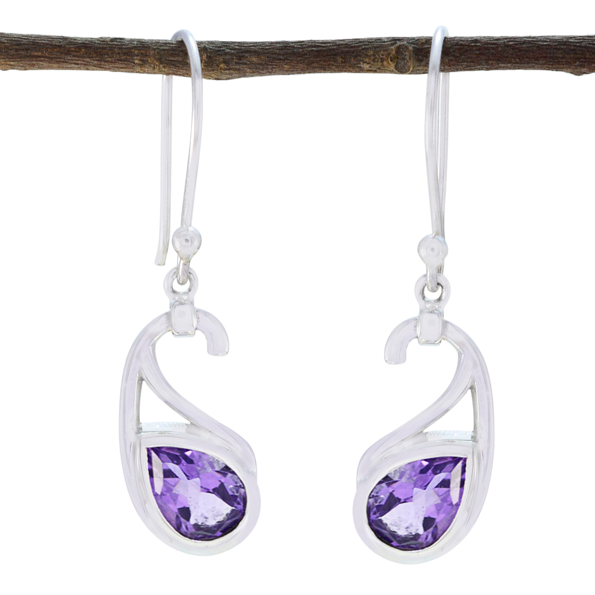 Amethyst-Spanish-Stella-Solitaire-Dangle-Purple-92.5-Silver-Earring Главное изображение товара