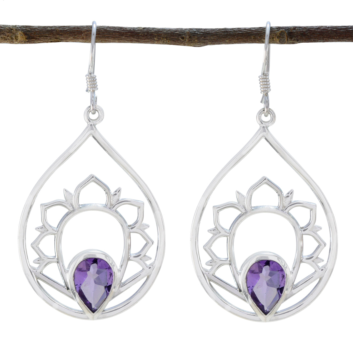 Amethyst-French-Mila-Solitaire-Dangle-Purple-Sterling-Silver-Earring Image principale du produit