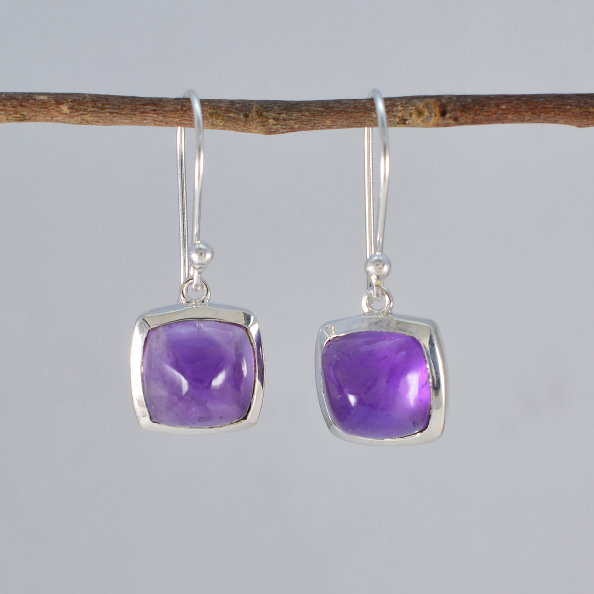 Amethyst Russian Hina Solitaire Dangle Purple 925 Silver Earring Secondary image