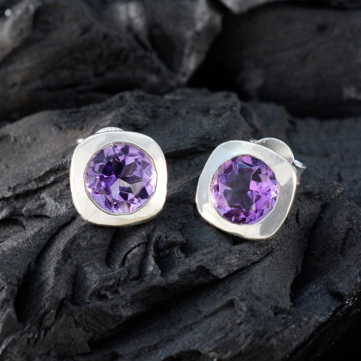 Amethyst-Italian-Elena-Solitaire-Stud-Purple-Silver-Earring