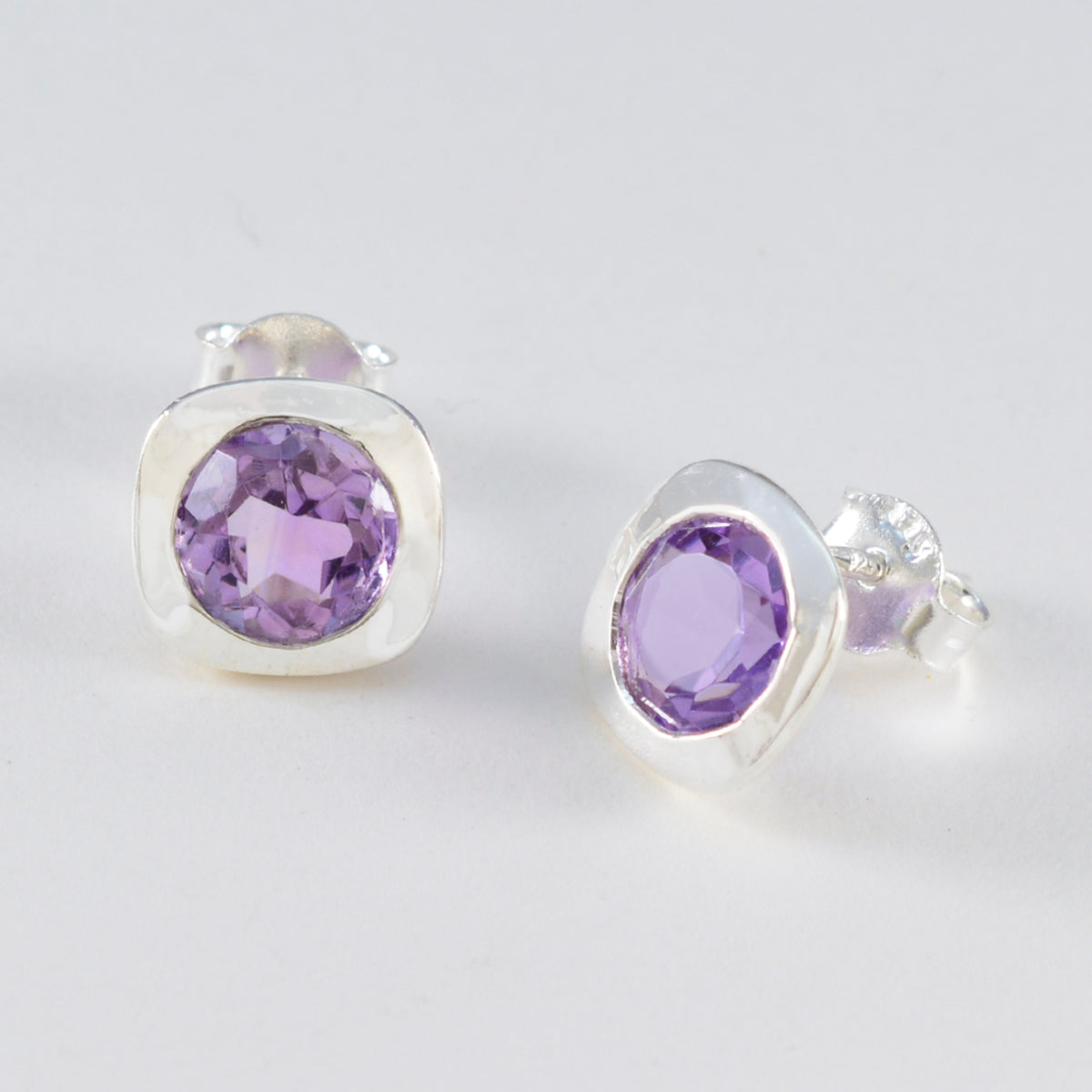 Amethyst-Italian-Elena-Solitaire-Stud-Purple-Silver-Earring