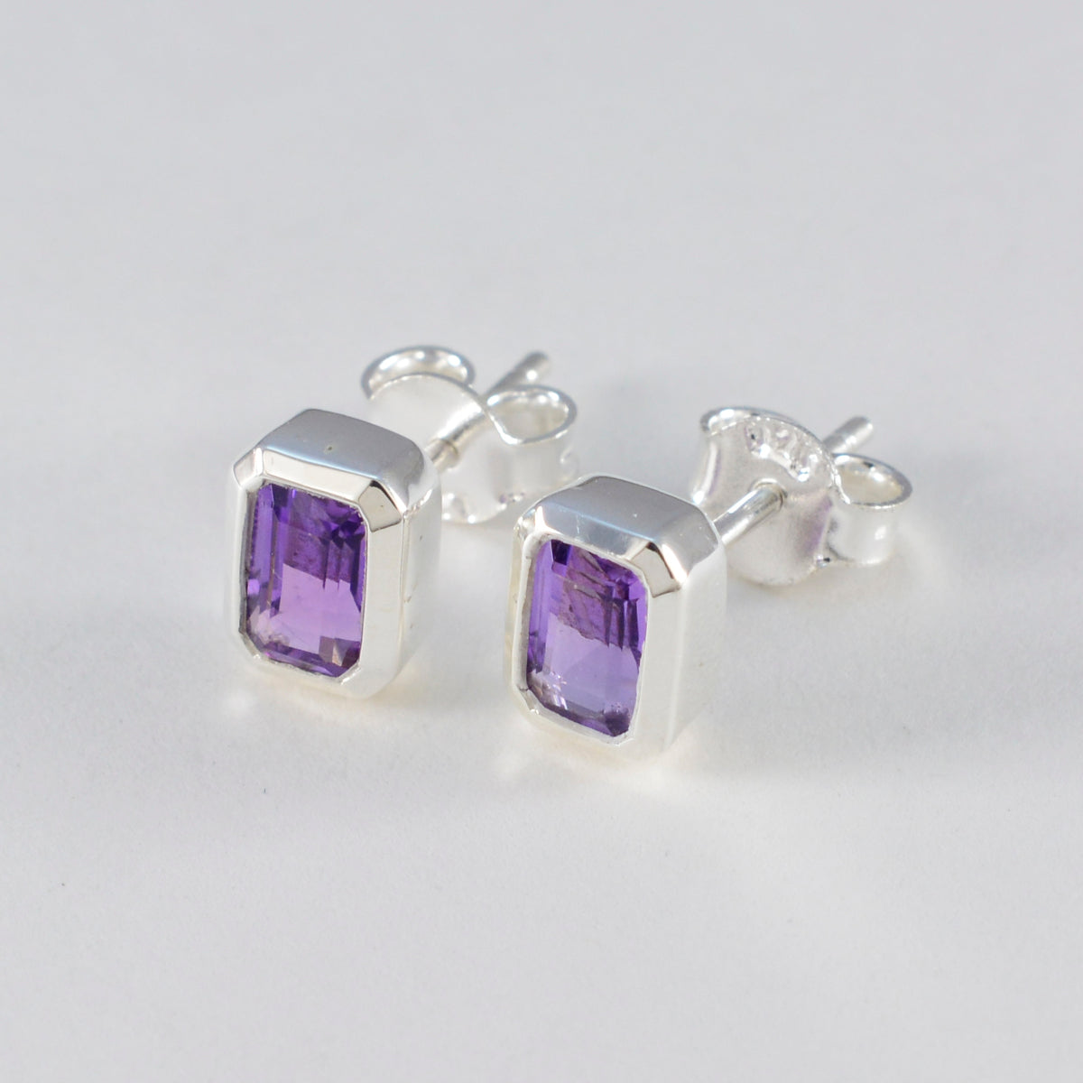 Amethyst-Egyptian-Lorena-Solitaire-Stud-Purple-925-Silver-Earring