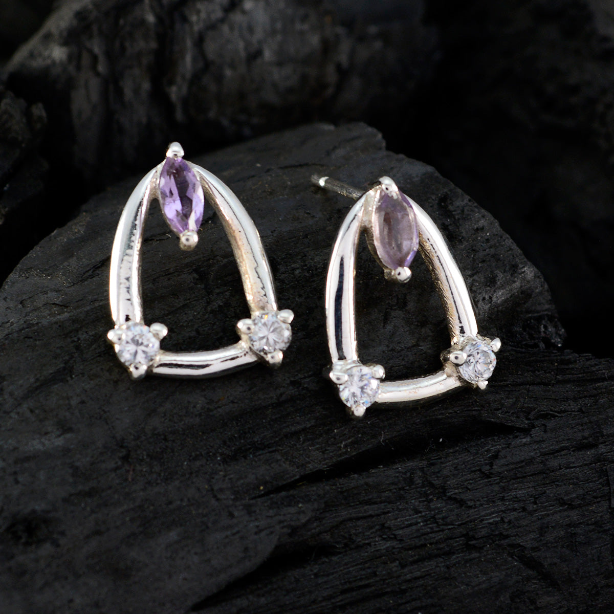 Amethyst-Naher Osten-Nari-Mehrfach-Ohrstecker-Lila-92,5-Silber-Ohrring