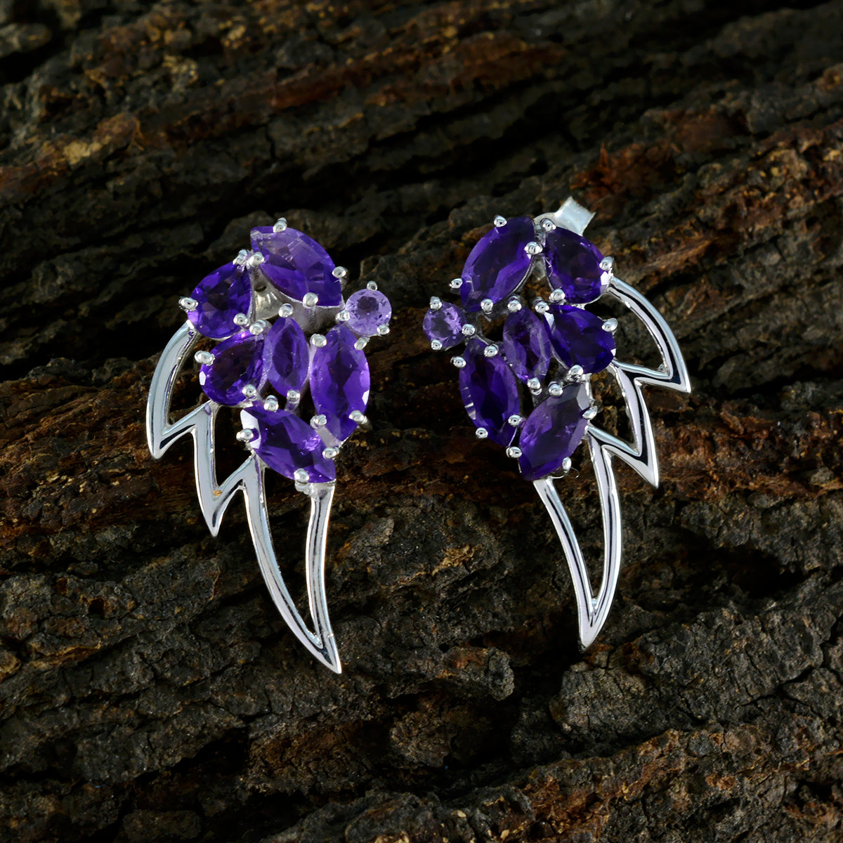 Boucles d'oreilles pendantes multiples en argent violet et améthyste africaine Abigail Image secondaire du produit