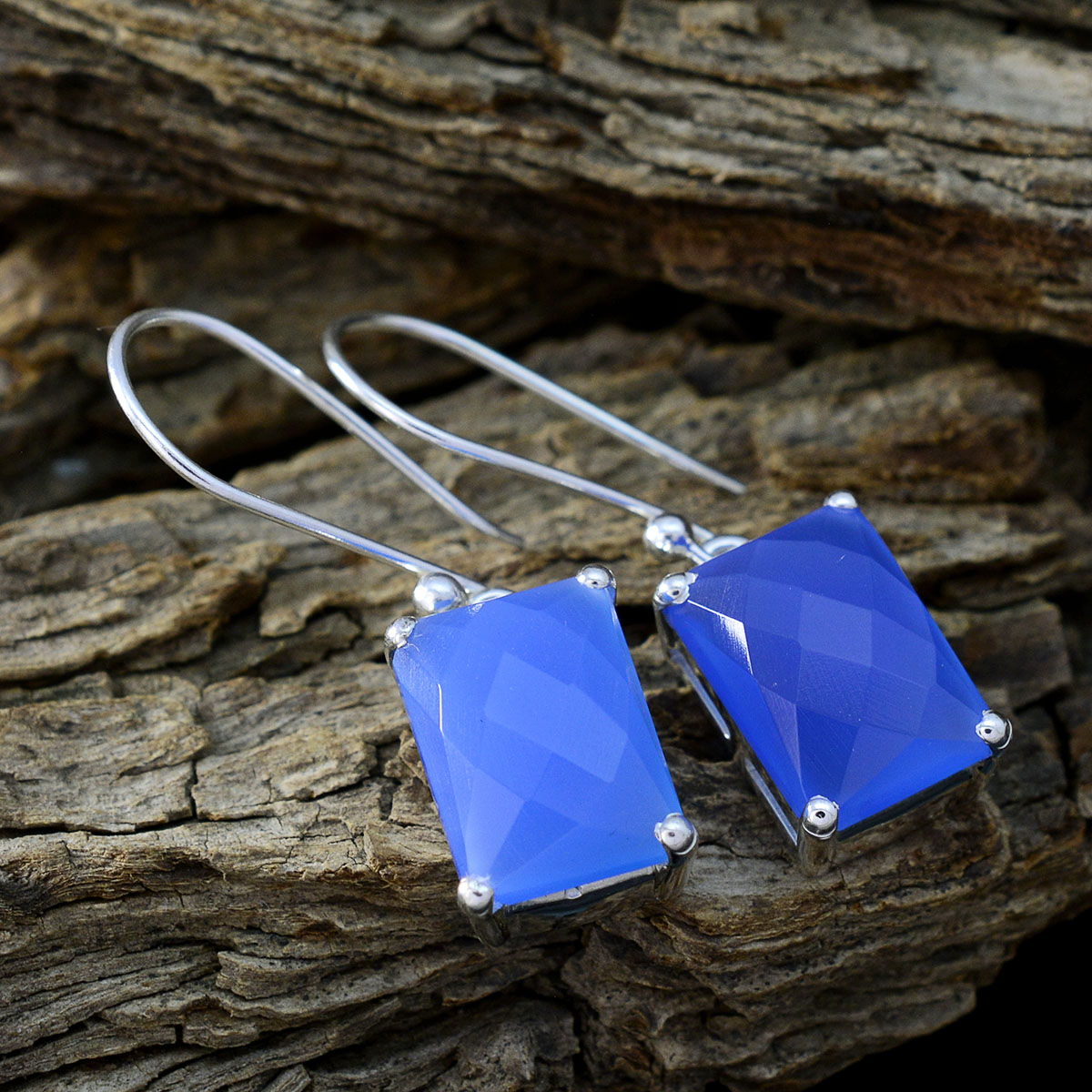 Blue-Chalcedony-Australian-Ivana-Solitaire-Dangle-Blue-Silver-Earring