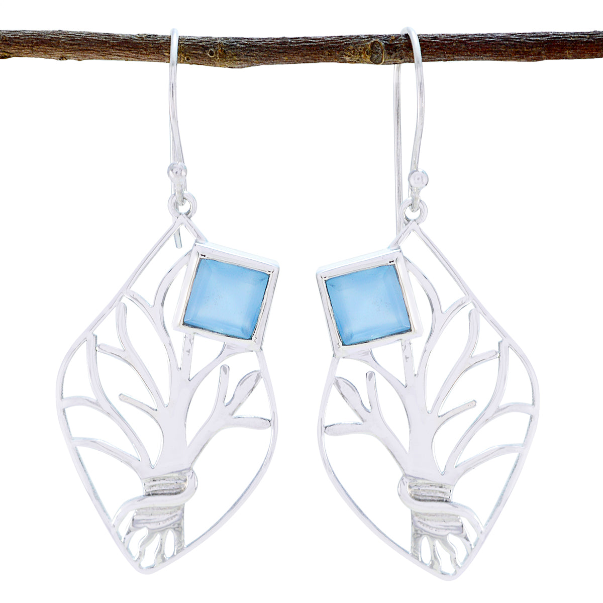 Blue-Chalcedony-Korean-Mariana-Solitaire-Dangle-Blue-92.5-Silver-Earring Imagen principal del producto