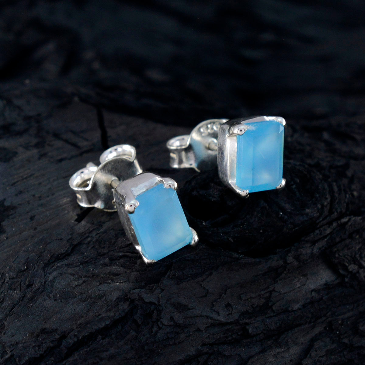 Blue-Chalcedony-Australian-Carla-Solitaire-Stud-Blue-92.5-Silver-Earring