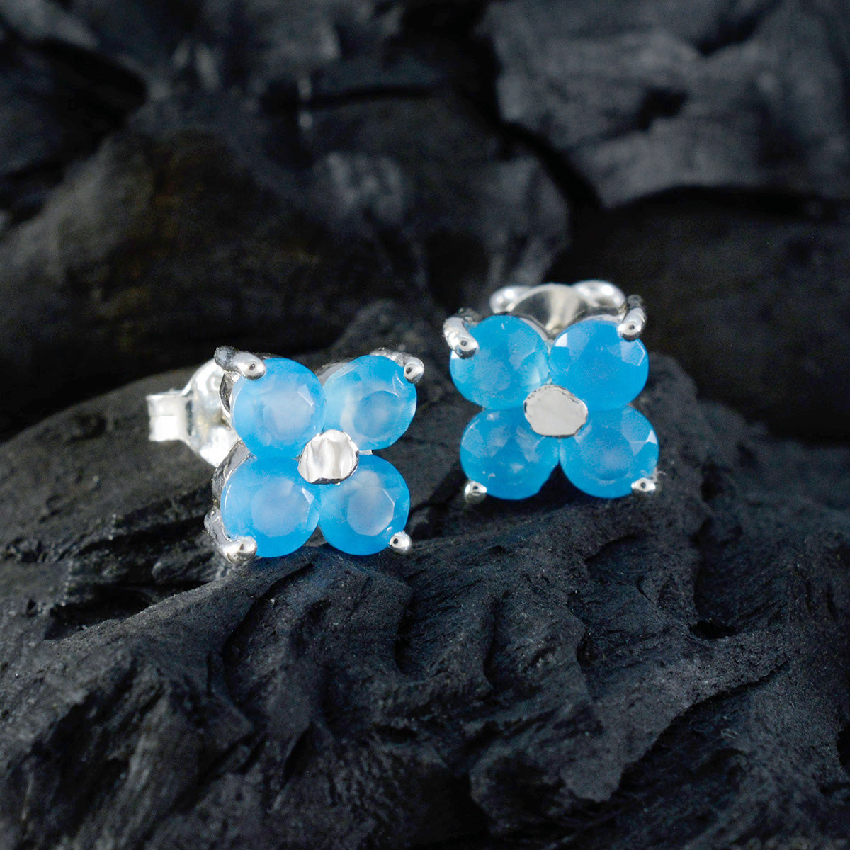 Blue-Chalcedony-Mexican-Lucia-quarter-Stud-Blue-925-Silver-Earring