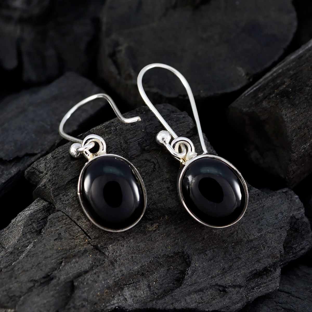 Japanskt Camila örhänge i sterlingsilver med svart onyx Sekundär produktbild