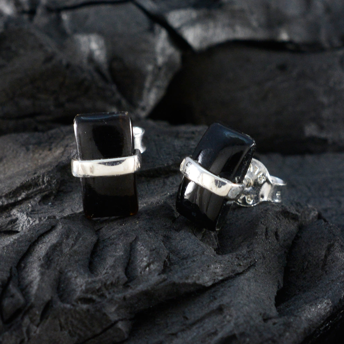 Black-Onyx-Middle-Eastern-Grace-Solitaire-Stud-Black-925-Silver-Earring