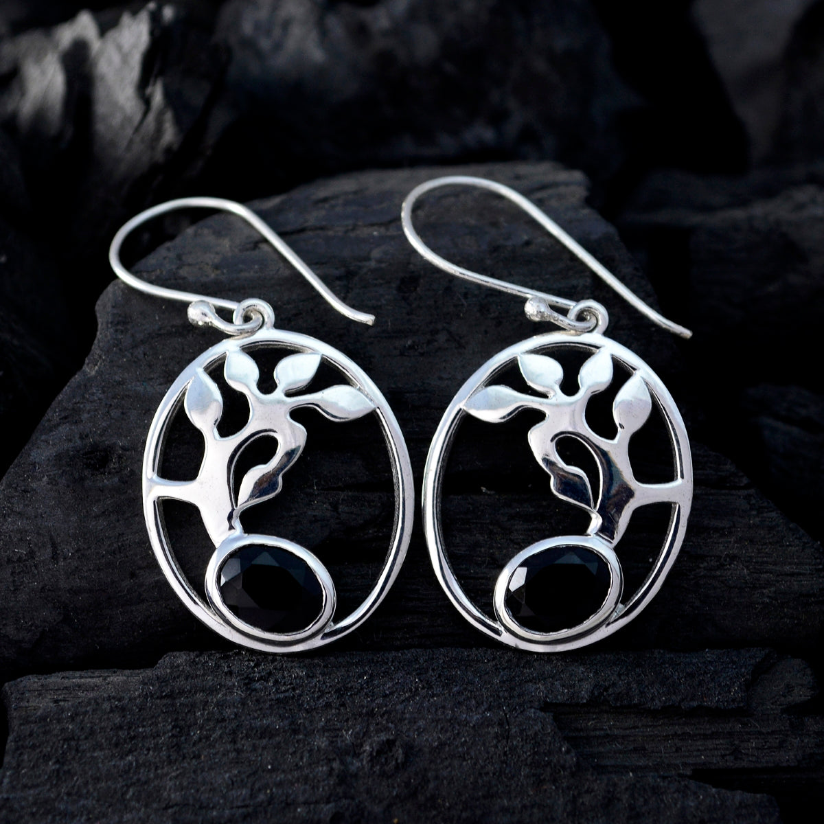 Schwarzer Onyx American Scarlett Solitaire Dangle Schwarz Silber Ohrring Zweitbild