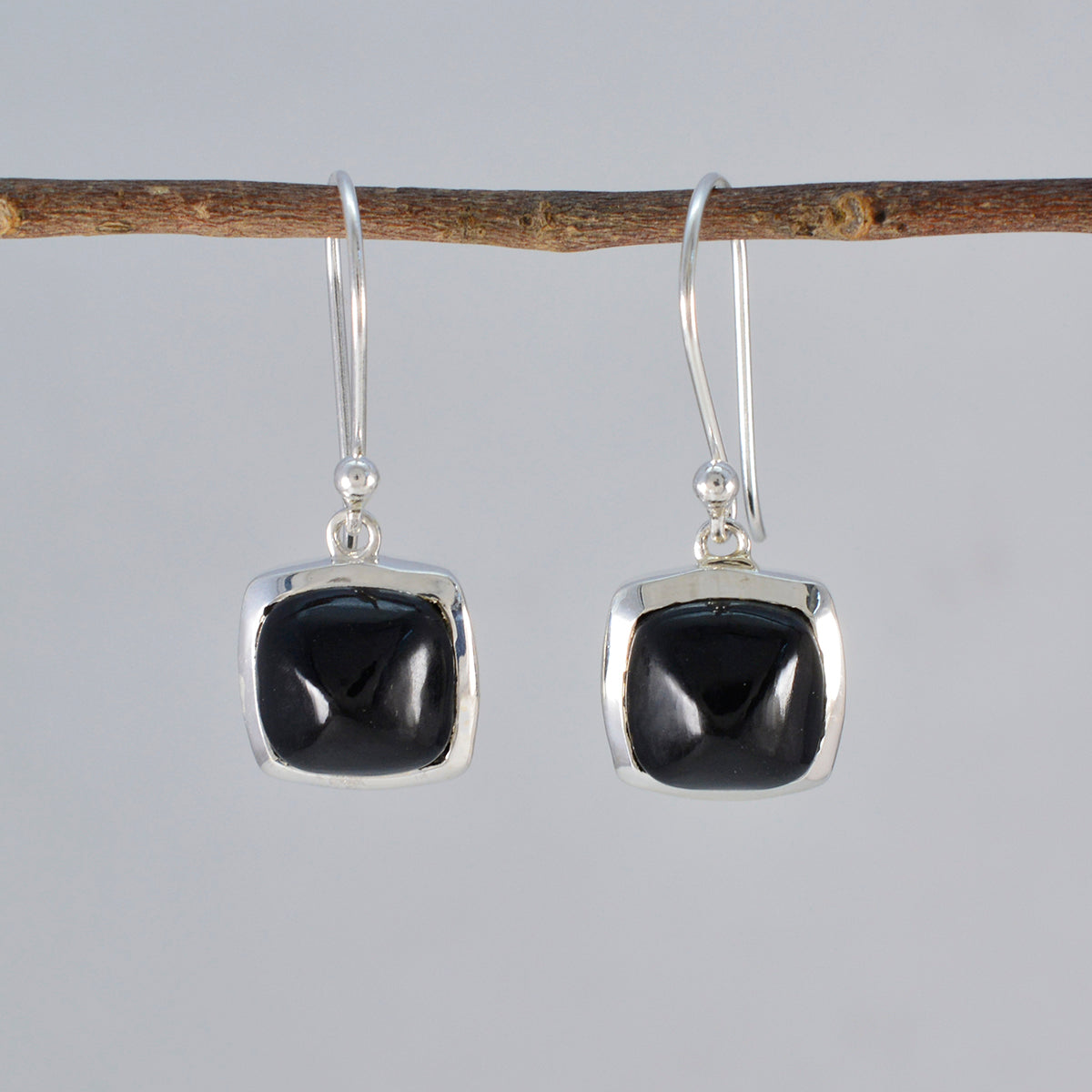 Schwarzer Onyx-Ägyptischer Hye-jin-Solitär-Ohrhänger-Schwarz-925-Sterling-Silber