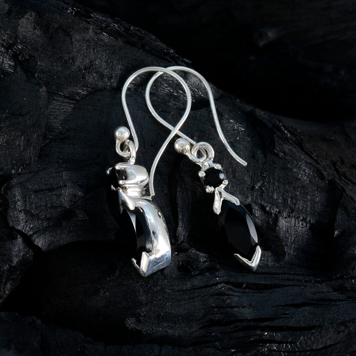Black-Onyx-Australian-Lucy-Toi-et-Moi-Dangle-Black-92.5-Silver-Earring