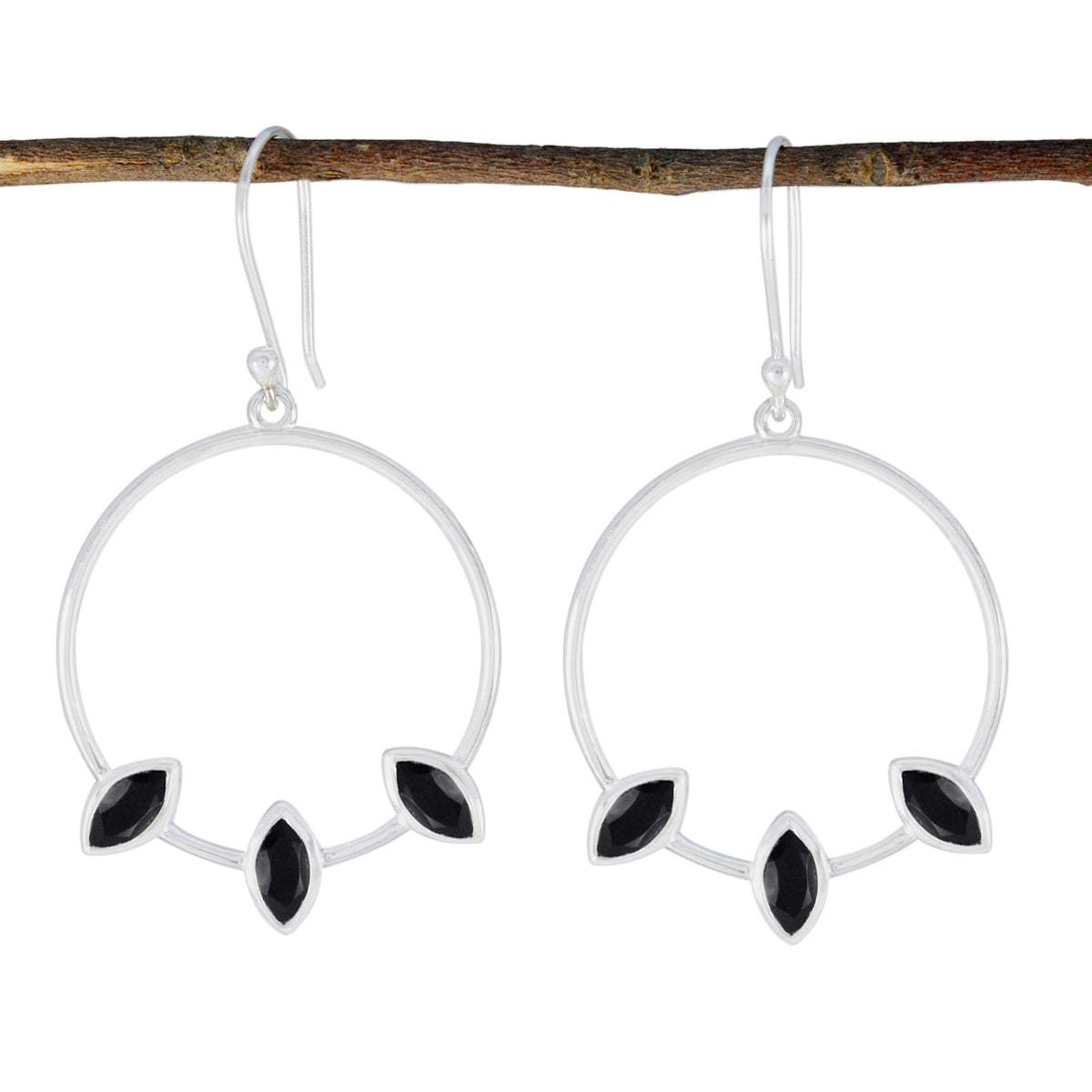 Black-Onyx-Moroccan-Leah-Trilogy-Dangle-Black-Sterling-Silver-Earring Image principale du produit