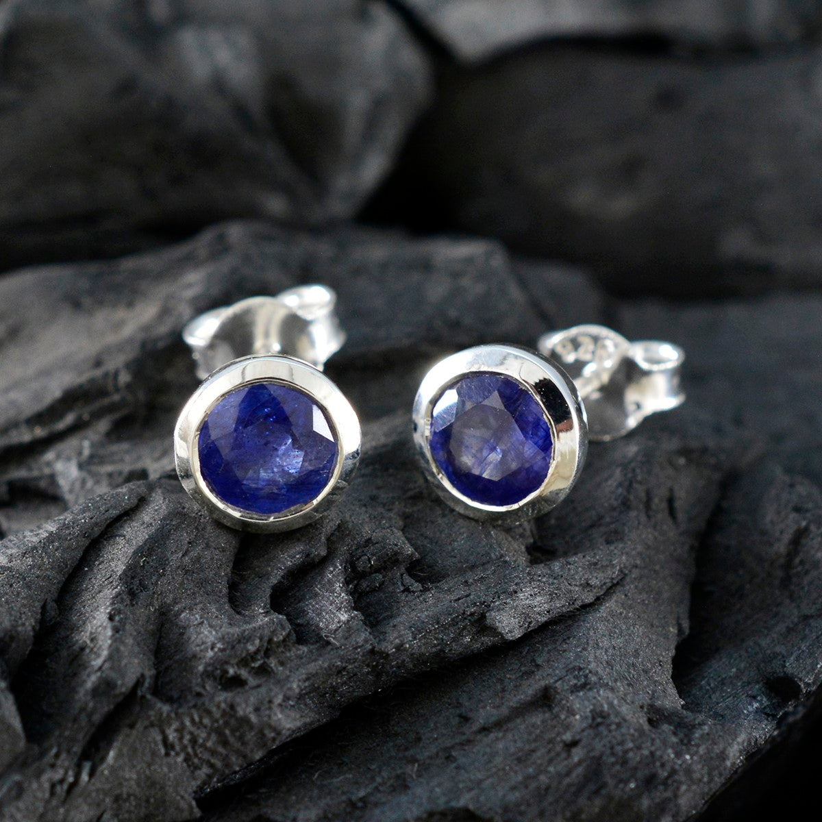 Blue-Sapphire-CZ-American-Fernanda-Solitaire-Stud-Blue-Silver-Earring