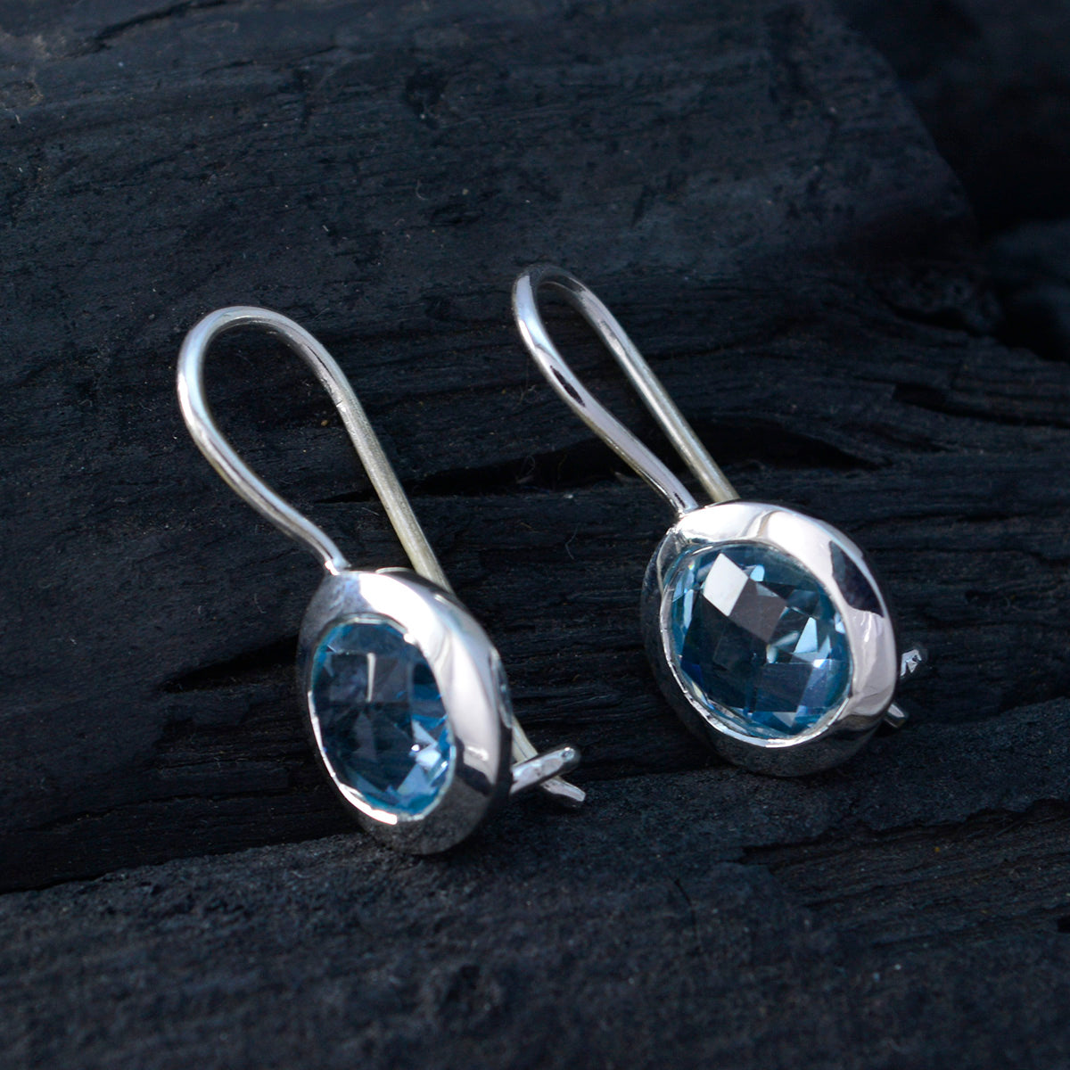 Blue-topaz-Japanese-Autumn-Solitaire-Dangle-Blue-Silver-Earring