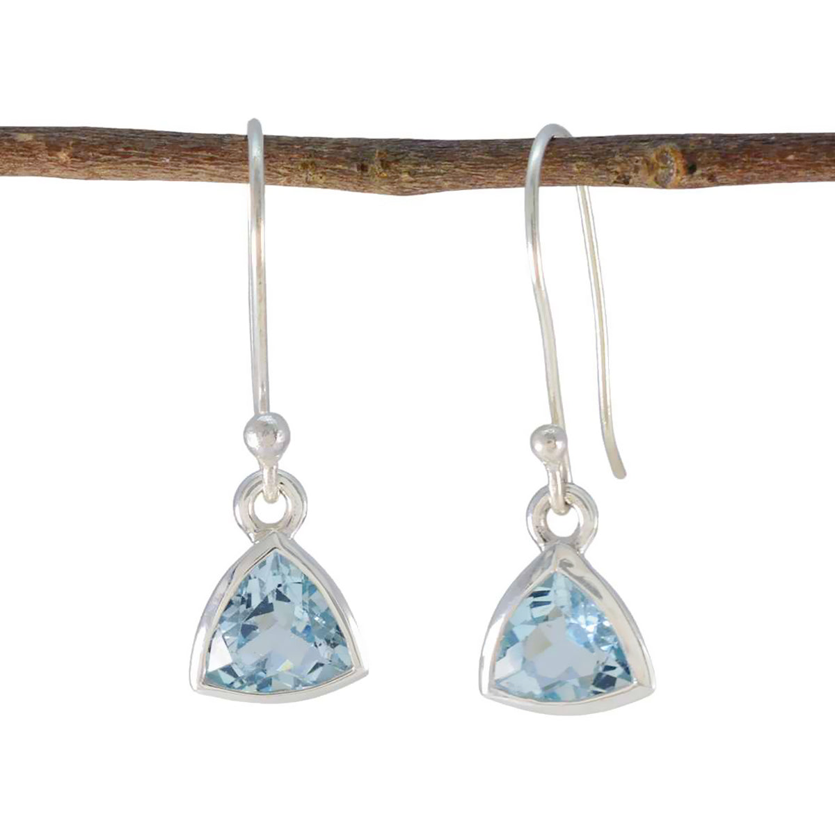 Blue-Topaz-Russian-Aria-Solitaire-Dangle-Blue-Silver-Earring Главное изображение товара